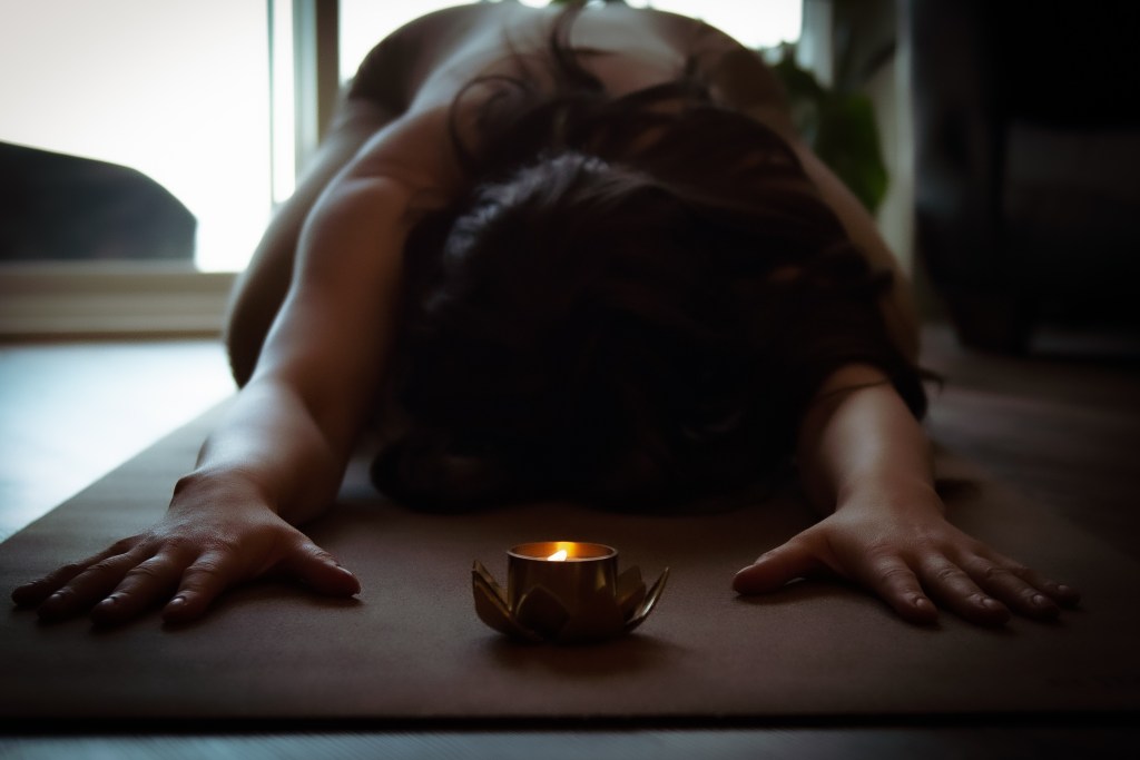 Kundalini Yoga Instructor in Edmonton – Mindful Yoga for Stress Relief & Energy Healing